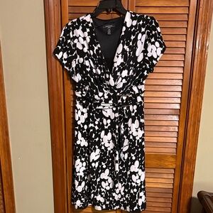 R&M Richards Black and White Patterned Midi Dress